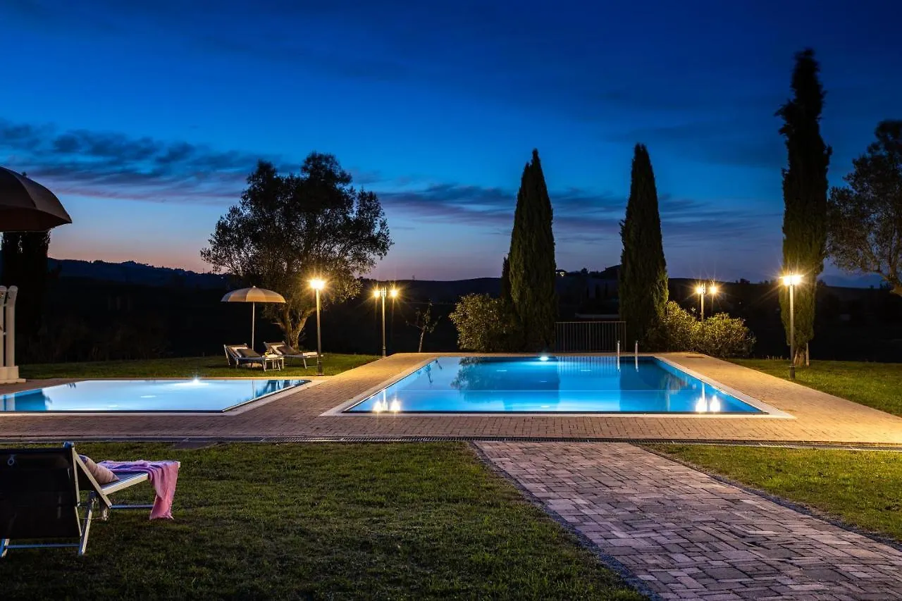 Appartamento in casale con piscina Casa I Pavoni Chianni